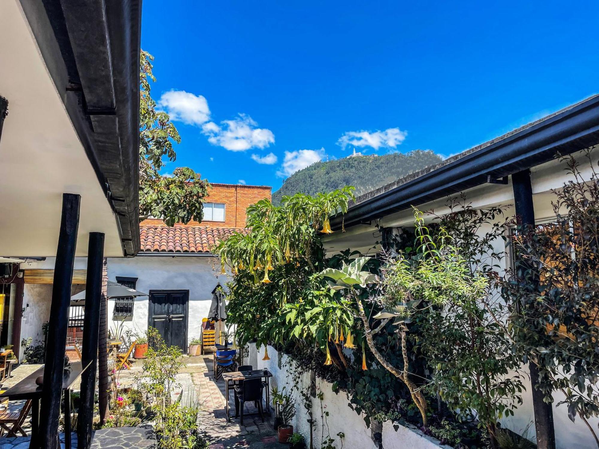 El Yarumo Hostel Bogota Exterior photo